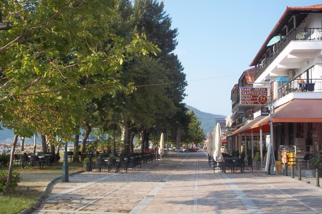 Kleanthis Blue Apartment Nea Vrasna Bagian luar foto