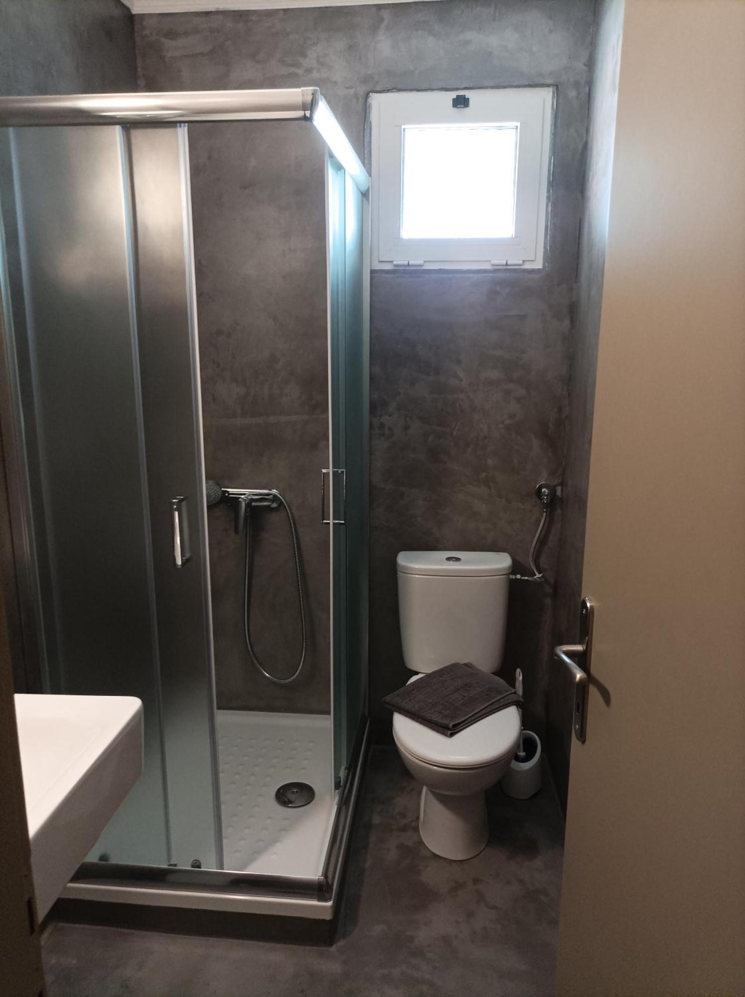 Kleanthis Blue Apartment Nea Vrasna Bagian luar foto