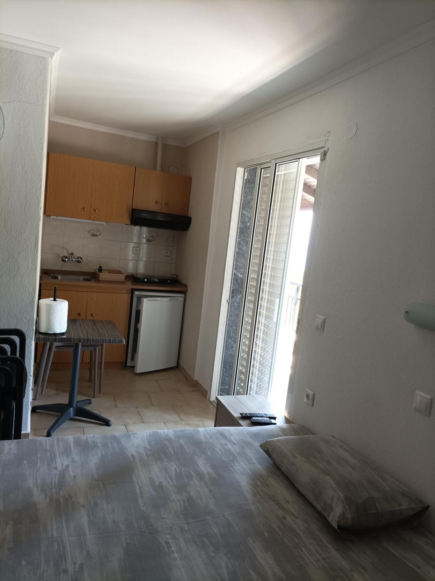 Kleanthis Blue Apartment Nea Vrasna Bagian luar foto