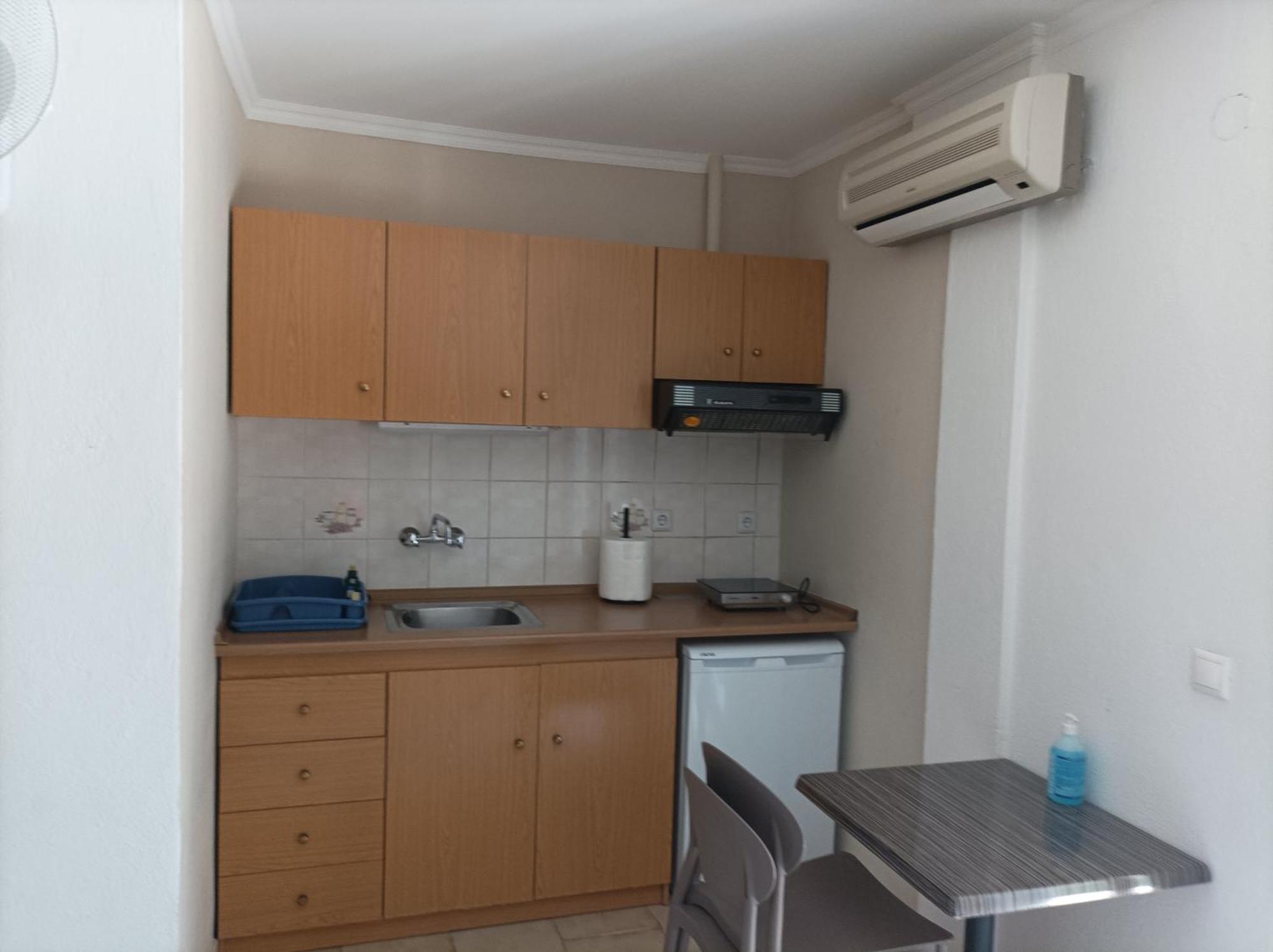 Kleanthis Blue Apartment Nea Vrasna Bagian luar foto