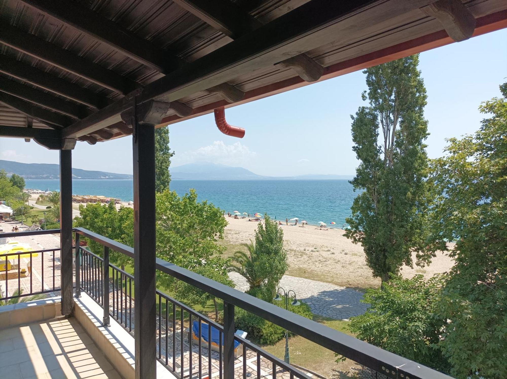 Kleanthis Blue Apartment Nea Vrasna Bagian luar foto