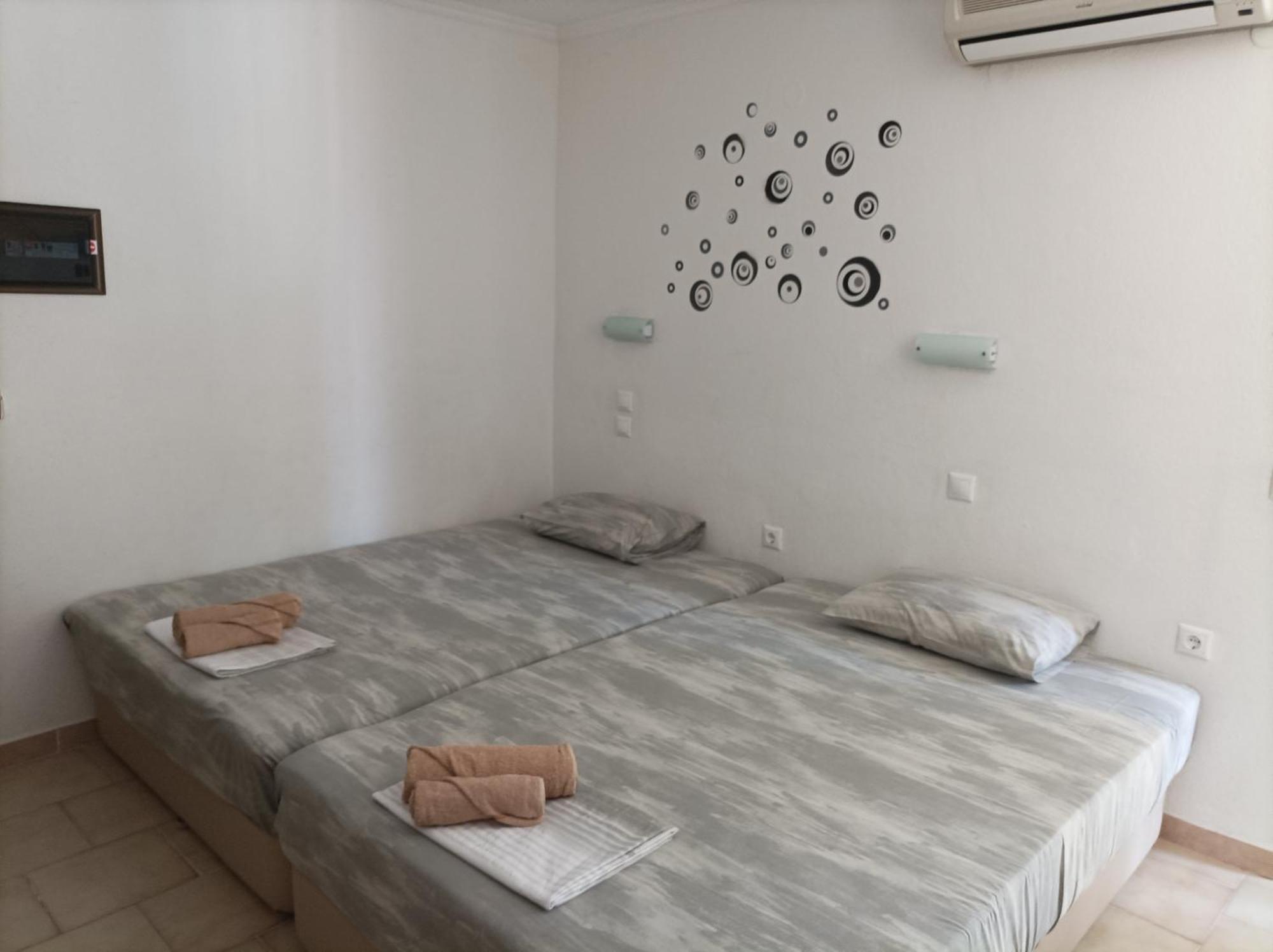 Kleanthis Blue Apartment Nea Vrasna Bagian luar foto