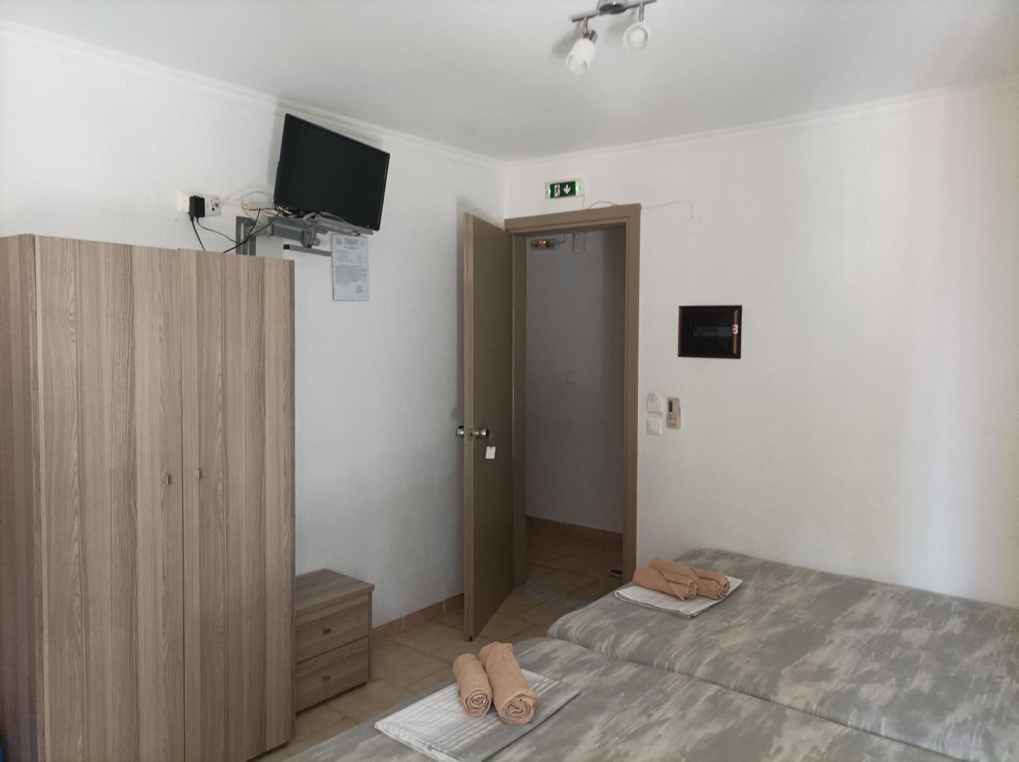 Kleanthis Blue Apartment Nea Vrasna Bagian luar foto