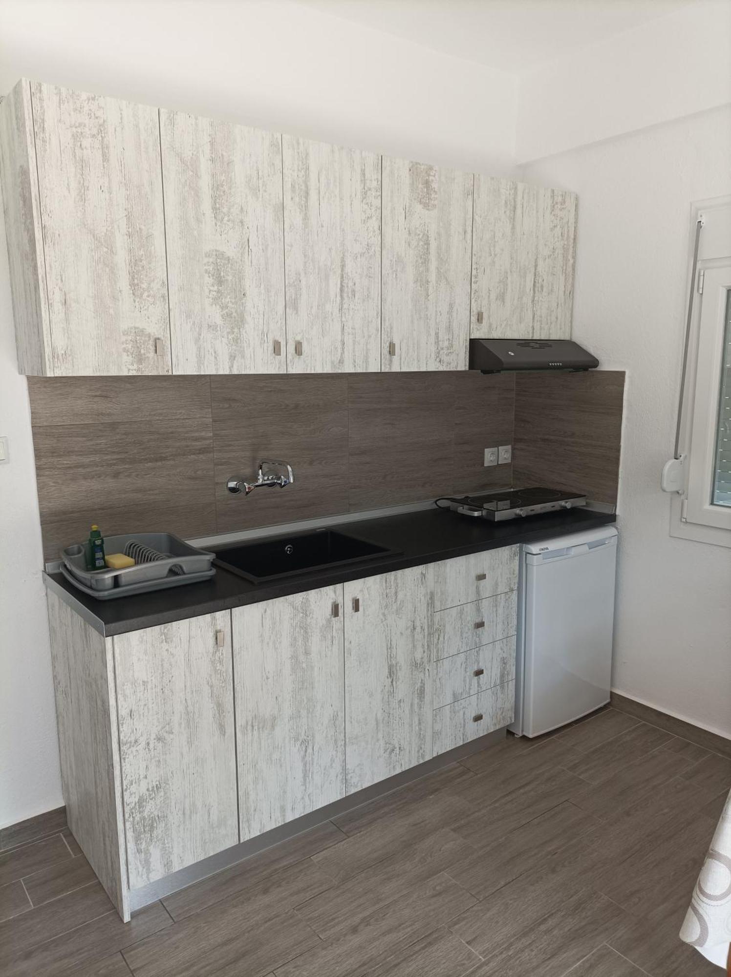Kleanthis Blue Apartment Nea Vrasna Bagian luar foto